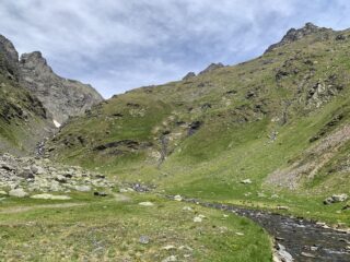 Poco sotto il lago Coca