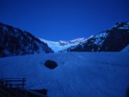Ore 05:55: partenza dal ponte sci ai piedi