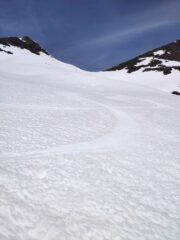 In discesa sopra il rifugio Cibrario