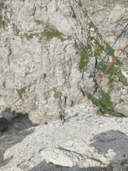 Unica calata di 50 metri nel canalone: occhio al marciume in giro.
