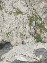 Unica calata di 50 metri nel canalone: occhio al marciume in giro.