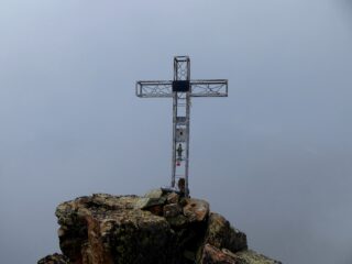 La croce di vetta.