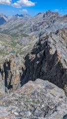 Dalla vetta vista verso il gruppo del Brec de Chambeyron e più lontano i Pic della Font Sancte
