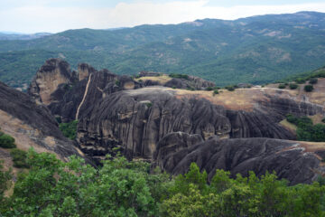 Sentiero 2 strutture rocciose