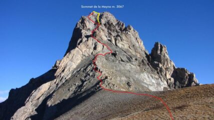 In giallo la variante abbozzata di salita e discesa che abbiamo seguito.