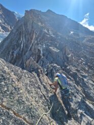 Bella roccia anche in cresta