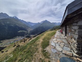 Dal rifugio verso il Velan 
