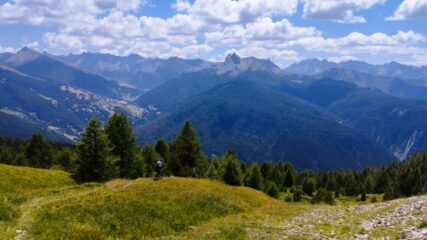 Nuovamente un bel sentiero dopo il breve portage 