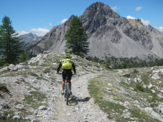 discesa verso il Col des Acles