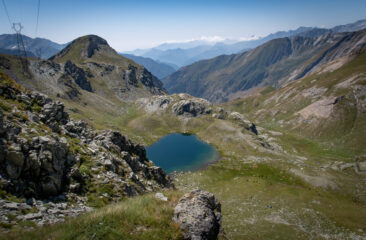 Dal sentierino, il Lago La Reale. Ma sprattutt, fa bello anche di qua!