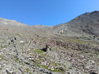 Direzione Colle di Malacosta per il Vallone Baiso del Colle 