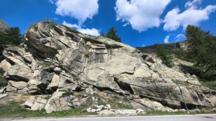 Veduta d'insieme della falesia 