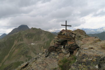 la piccola croce della cima della Tsa