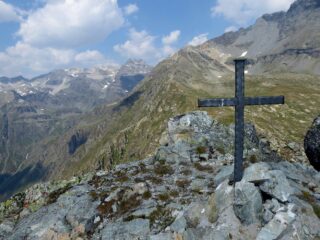 La piccola croce sul Toasso Bianco.