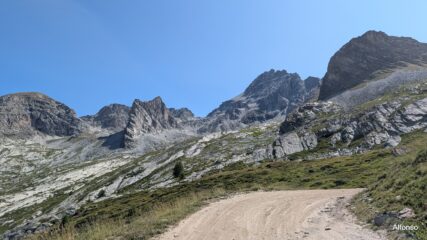 strada sabbiosa