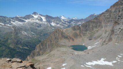 Il lago Lillet dal colle della Porta