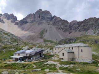 Oratorio e rifugio.