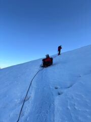 Salita al Breithorn occidentale aprendo la traccia immacolata della giornata