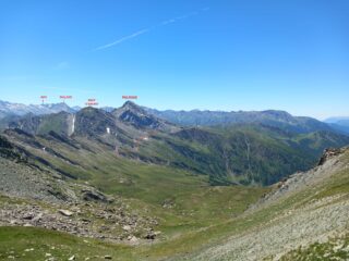 Salendo al colle di Valpreveyre, parte della traversata (traccia approssimativa).
